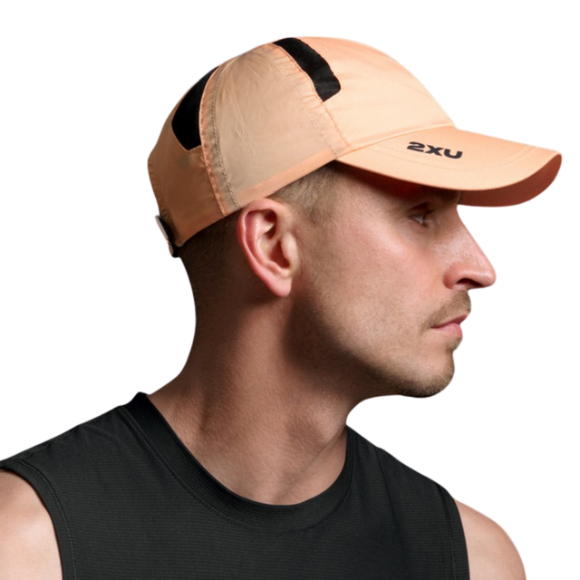 2XU - Run Cap - Fuzzy Peach/Black - Aid Station