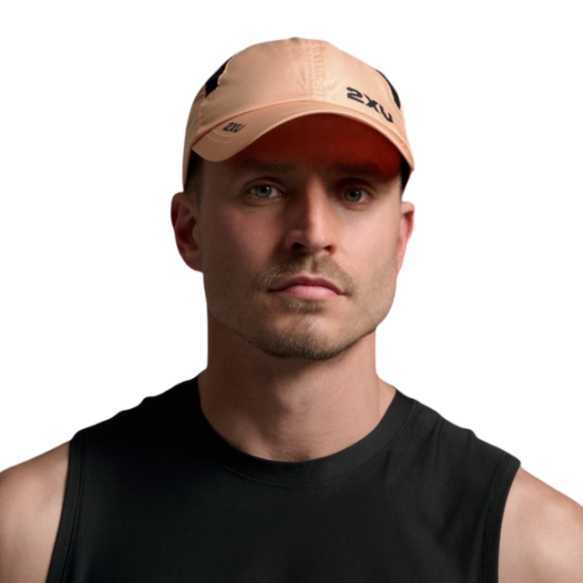 2XU - Run Cap - Fuzzy Peach/Black - Aid Station