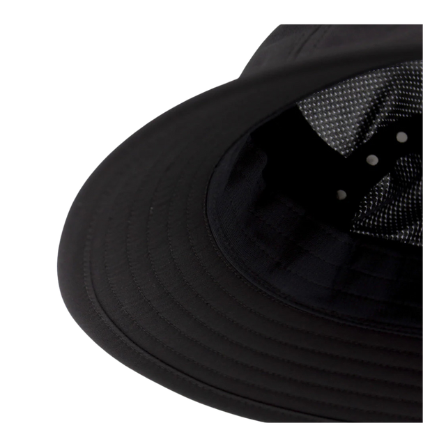 Ciele-AthleticsGOBucket-Athletics-shadowcast-under