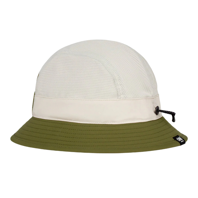 Ciele-AthleticsGOBucket-Athletics-terrain-rainy-back