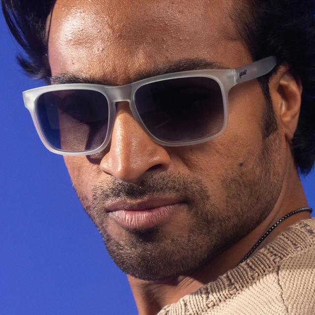 Goodr-Grand-G-juggles-Boulders-lifestyle