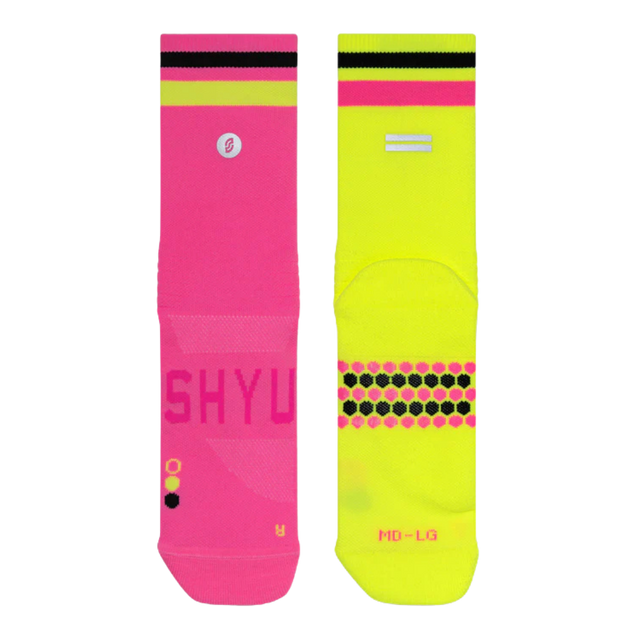 SHYU-Racing-Socks-rhubarb-custard-black-flatlay