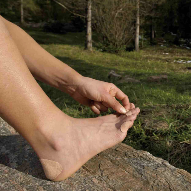 Adventure Medical Kits - Moleskin Pre-Cut and Shaped (Lifestyle)