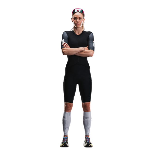 Front view of the FUSION Tempo! TWO Unisex Tri Suit in All Black