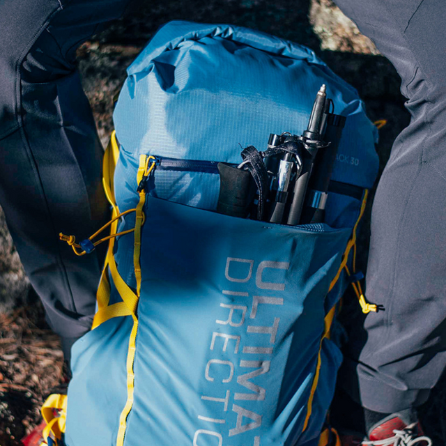 Ultimate Direction - Fastpack 30L - Fog - Lifestyle