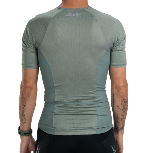 Zoot Men's Core Tri Aero Jersey in Army Green colourway - close-up of back fabric detail